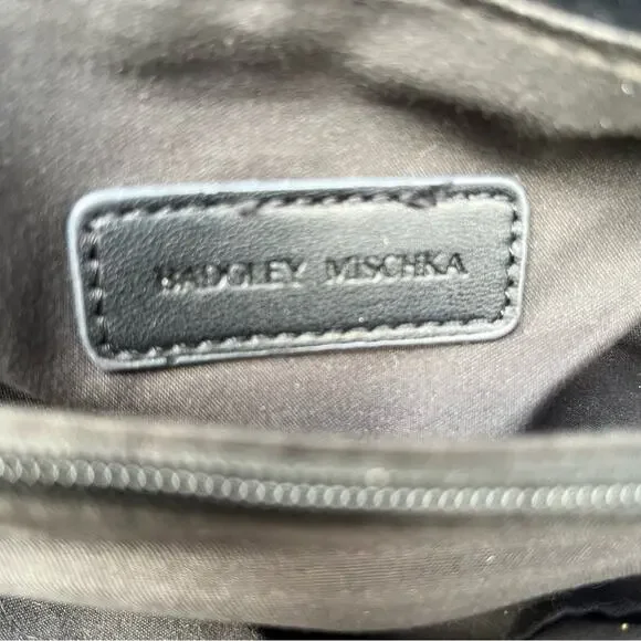 * Badgley Mischka * Quilted Messenger Bag - Picture 5 of 10